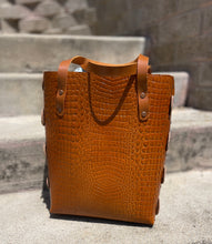 Load image into Gallery viewer, Shiny Caramel Croc Embossed Open Top Crossbody Tote
