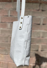 Load image into Gallery viewer, White Reptile Embossed Crossbody Bag
