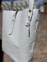 Load image into Gallery viewer, White Reptile Embossed Crossbody Bag
