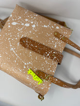 Load image into Gallery viewer, Natural Veg Tan Leather With White Splatter Open Top Crossbody Tote
